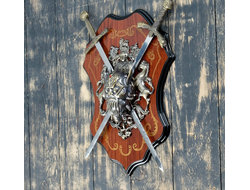 Модель № WP15: панно с двумя мечами, гербом и головой демона