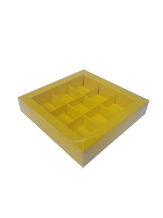 Коробка на 9 конфет 15*15*3 см,  с пластиковой крышкой и с разделителями, Желтая