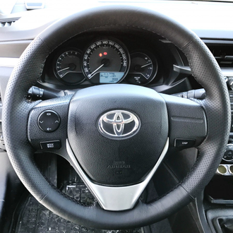 Кожаная накладка на руль Toyota Corolla XI (2012-н.в.), Toyota RAV 4 IV (2013-н.в.), черная