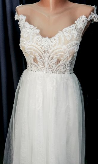 Белое свадебное платье с крупной вышивкой прокат Уфа