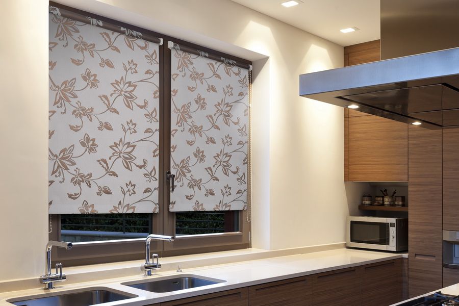 Рулонные шторы на пластиковые окна система Мини, на кухню
