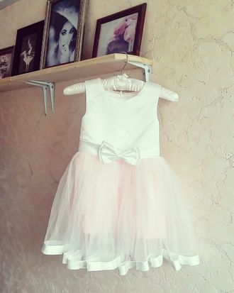 Бело-розовое детское платье с атласным верхом и фатиновой юбкой напрокат Уфа