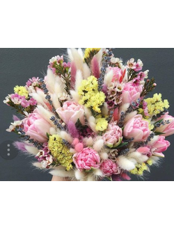 Шикарный букет с сухоцветами и живыми цветами «Незабываемая встреча»