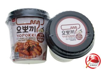 Рисовые палочки Токпокки "Yopokki" с чесноком (стакан) 120 гр.