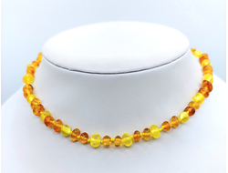 Детские бусы из обработанного янтаря через узелок арт.17