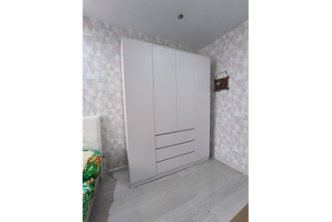 Сборка четырех створчатого шкафа