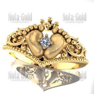 Кольцо из желтого золота в подарок жене на рождение дочки или сына с бриллиантом и короной