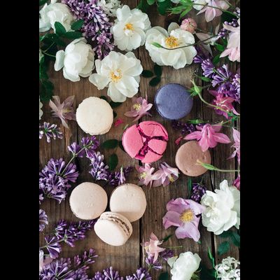 D0610 Макаруны и цветы