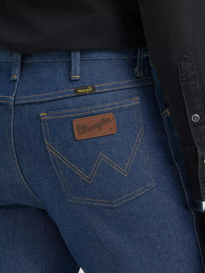 Джинсы 935 Wrangler® Cowboy Cut® Bootcut узкий крой (жёсткие)