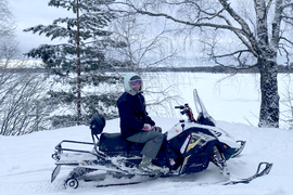 Прогулки на снегоходах