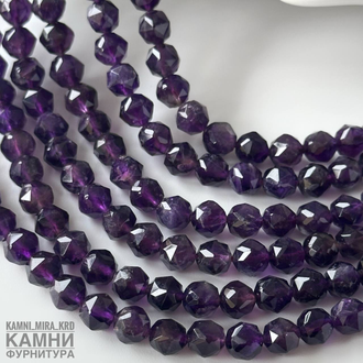 Аметист многогранник в треугольной огранке 5,8-6,2 мм, цена за нить 19 см
