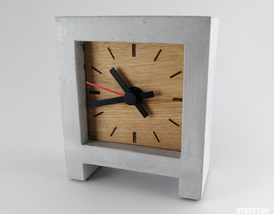 Часы настольные CUBEBRICK