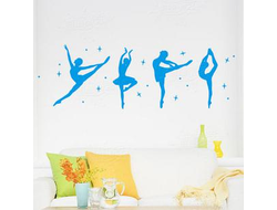 Наклейка на стену