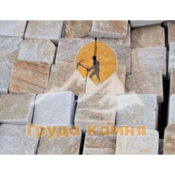 Пиленый камень бело-жёлтый галтованный