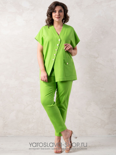 Льняной брючный комплект яркого салатового цвета