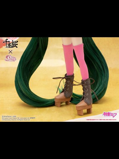 Кукла Пуллип Мику Хацунэ (Pullip Hatsune Miku Senbonzakura ver.)