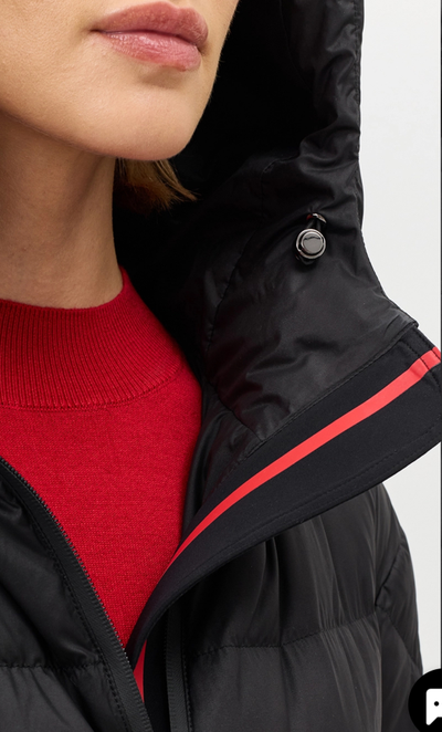 Длинный пуховик с капюшоном