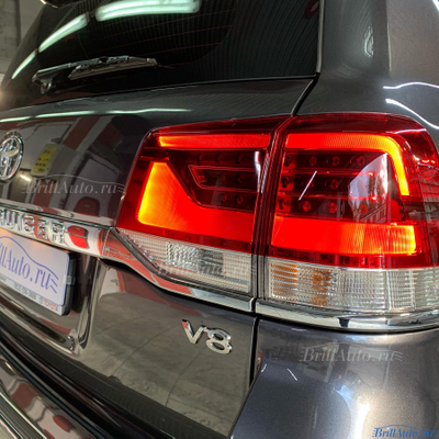 Полный рестайлинг Toyota Land Cruiser 200 из 2007-2015 в 2021 (Оптимальный)