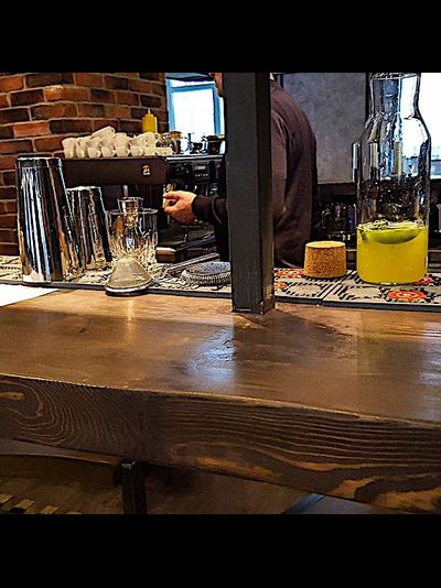 мебель для отелей - столы и журнальные столики из массива