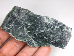 Серпентин, необработанный, дикий образец, Россия, КЧР, Урупский район (92*43*4 мм, 28 г) №37603