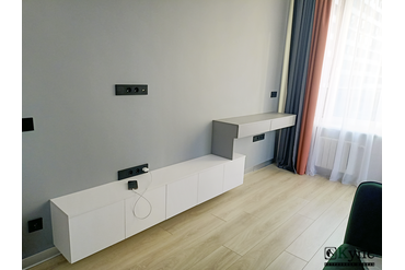 022 Подвесная тумба для ТВ и столик