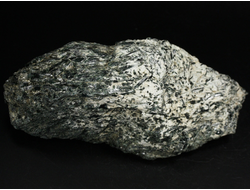 Актинолит в белом тальке, необработанный, дикий образец, Россия, Северный Кавказ, КЧР (154*61*50 мм, 743 г) №37778