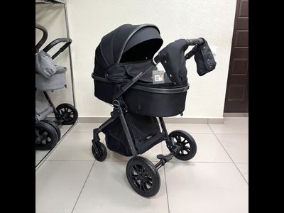 Детская коляска 3 в 1 Lovamama V9 Черный