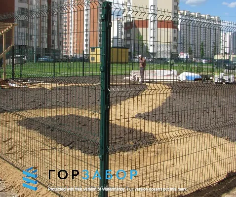 3Д забор для ограждения спортплощадки с монтажом