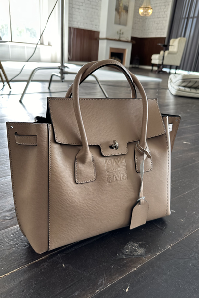 Женская итальянская пудровая сумка vera pelle