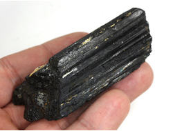 Турмалин чёрный (шерл), кристалл необработанный, Бразилия (70*31*25 мм, 77 г) №37615