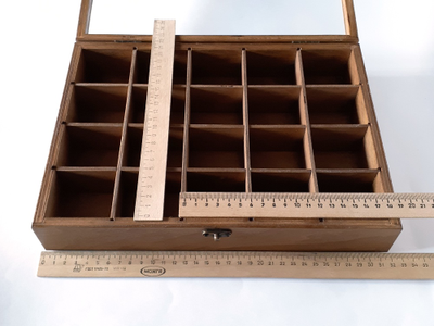 Коробка 20 ячеек, для коллекции камней и минералов, цвет "Мокко", крышка со стеклом (32*23*6 см, 1200 г) №15151