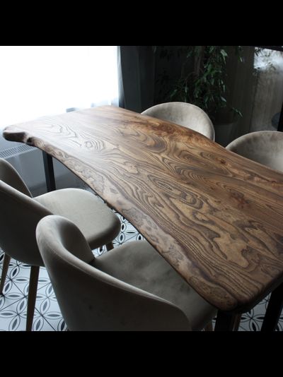 стол из слэбов карагача в тёмной тонировке