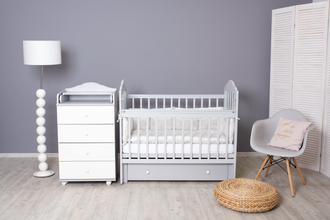 Кровать Incanto Pali с мишкой универс. маятник ящик, белый