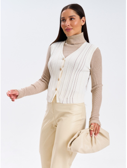 Жилет вязаный на пуговицах