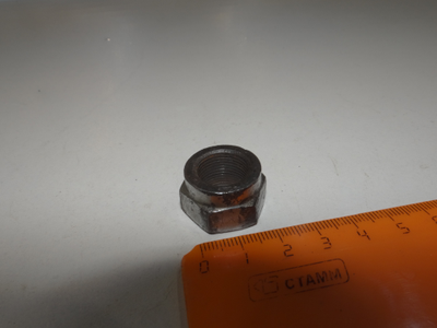 Гайка оси переднего колеса Иж 350