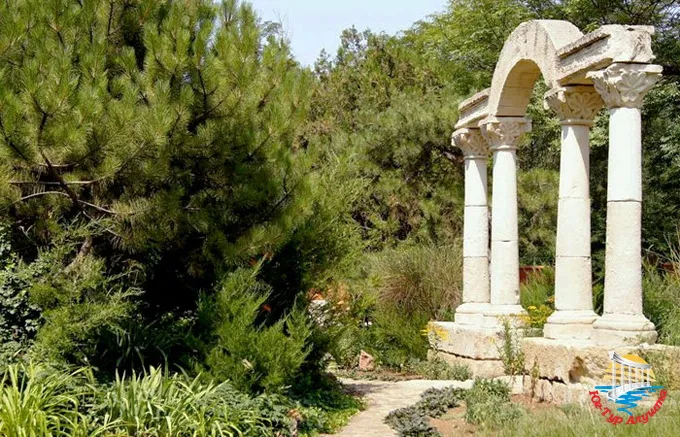 Сакский Курортный парк 