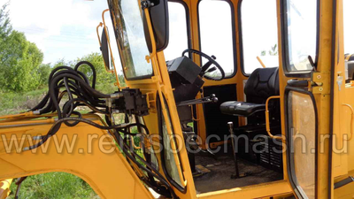 Автогрейдер дз-180