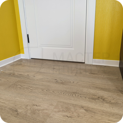 Плинтус ХДФ Dollken S60 Flex Life TOP 60мм Х 2,575 м - 1005 Белоснежный в интерьере 4