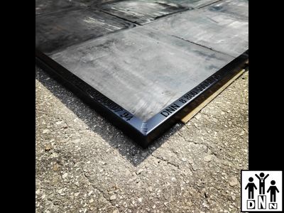 Помост для гиревого спорта резиновый 1,5 х 1,5 х 0.02м DNN