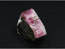 Турмалин розовый, кристалл, Россия, Забайкальский край, Малханское пегматитовое поле (20*15*15 мм, 6 г) №22802