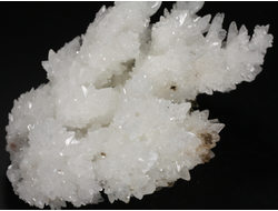 Арагонит белый, коллекционный образец, Мексика (95*60*60 мм, 244 г) №37728