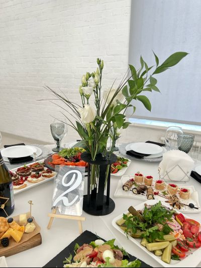 Композиция на стол "Ампулки"