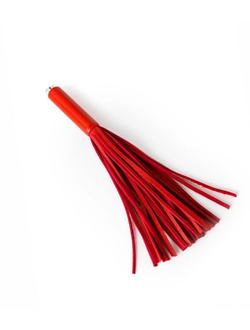 PL-11-r Брелок-плеть из красной кожи с красной ручкой - 21 см.
