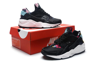 Nike Huarache Черные, цветочек (36-39) Арт: 018МF