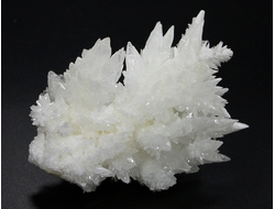 Арагонит белый, коллекционный образец (88*68*45 мм, 145 г) №25537