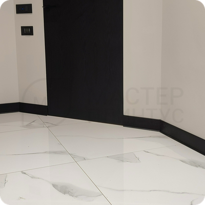 Плинтус ХДФ Dollken S100 100мм Х 2,575 м 1001/1144 Черный