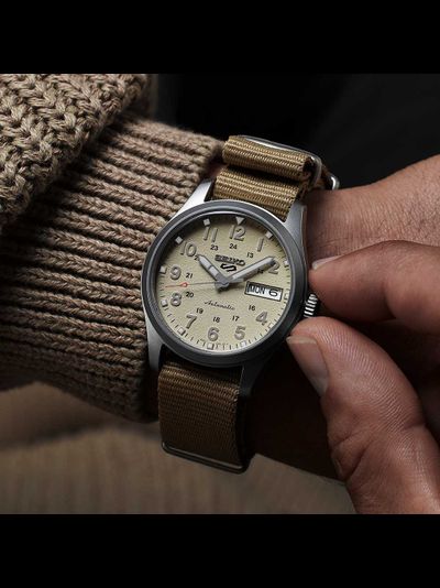 Наручные часы Seiko SRPJ83K1