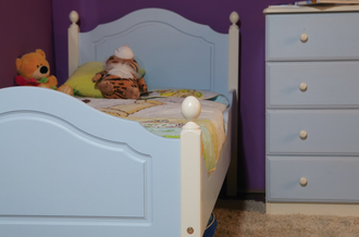 Кровать детская Кая из массива сосны 70 х 150/160 см