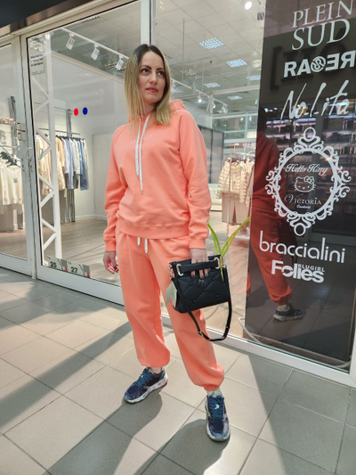 Итальянский костюм и женская сумка Италии Ренато Анжи