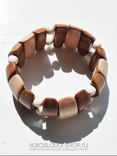 М-143. Браслет деревянный ноготки шарики из разных пород дерева.